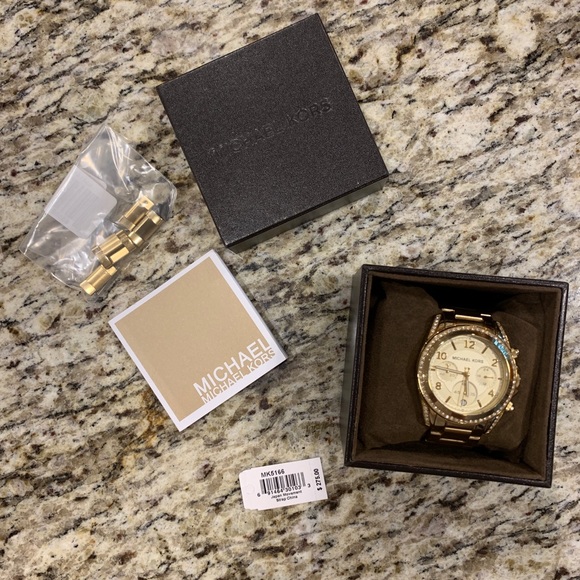 MICHAEL KORS Watch - Picture 2 of 4